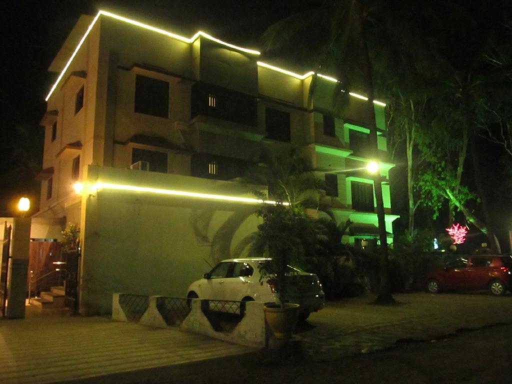 Hotel Sai Regency Daman Esterno foto