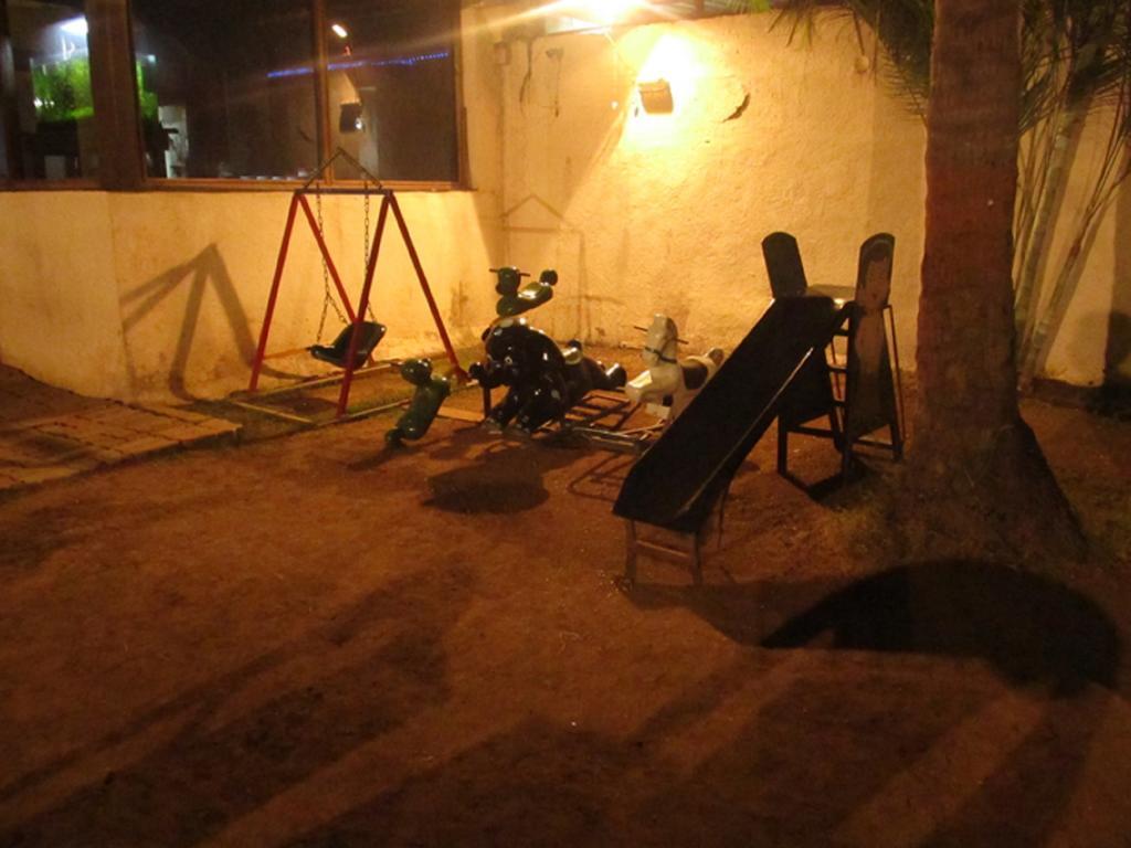 Hotel Sai Regency Daman Esterno foto
