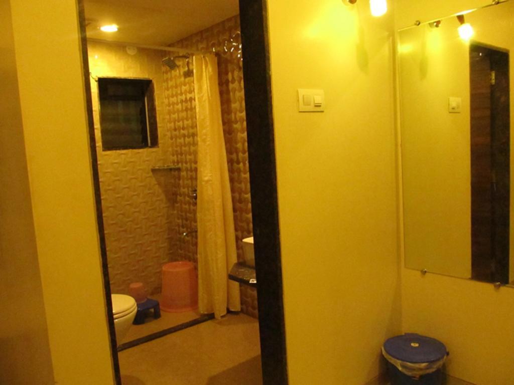 Hotel Sai Regency Daman Esterno foto