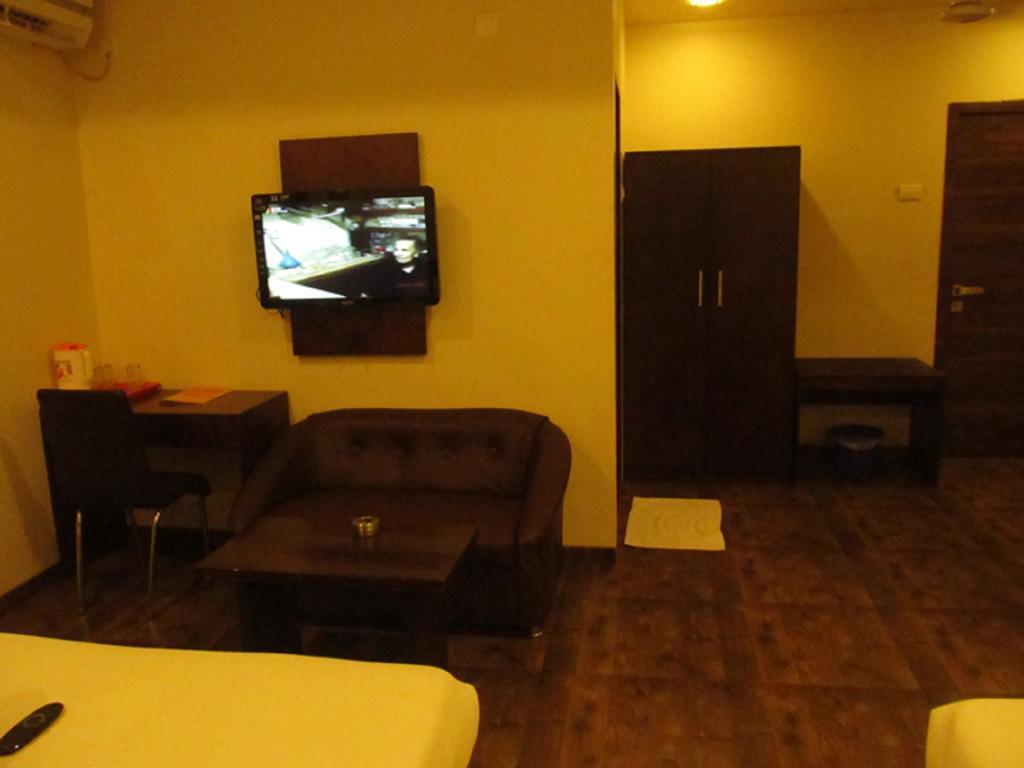 Hotel Sai Regency Daman Camera foto