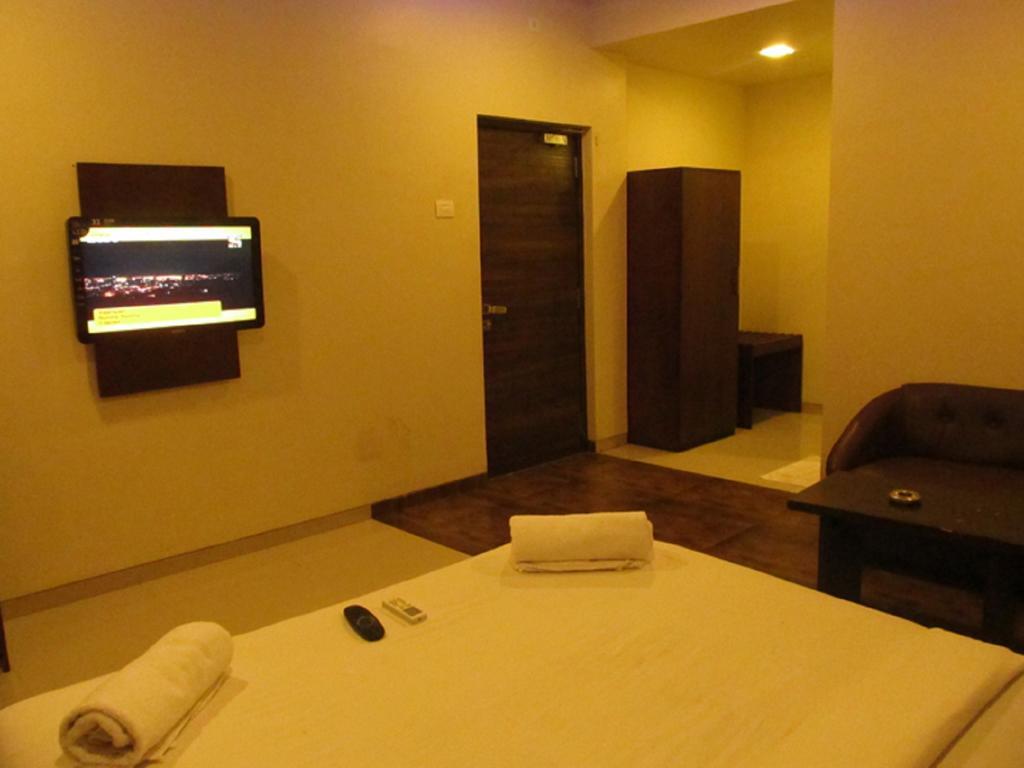 Hotel Sai Regency Daman Camera foto